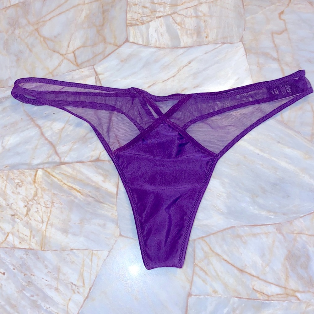 VS  Very Sexy Purple Thong Panty Small‎